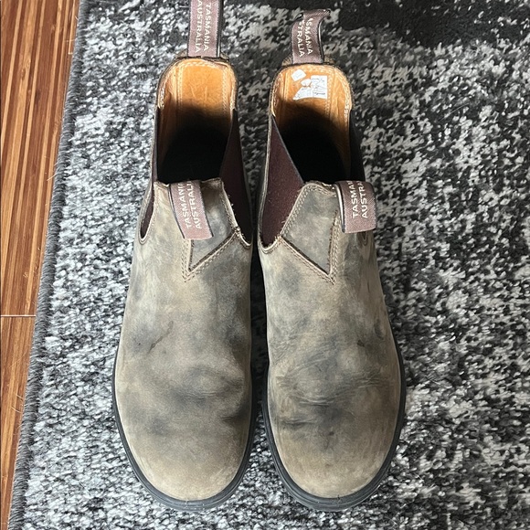 Blundstone Men's Distressed Brown Leather Boots - Picture 1 of 14